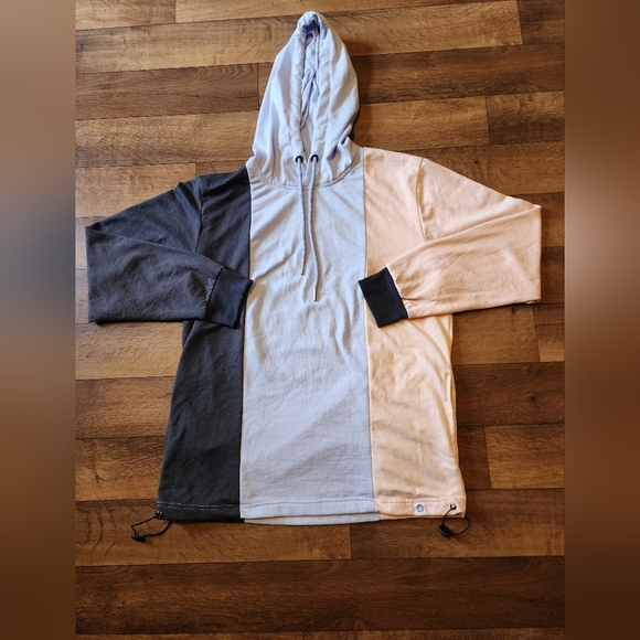 Free planet hoodie🩷💙 - Picture 1 of 2